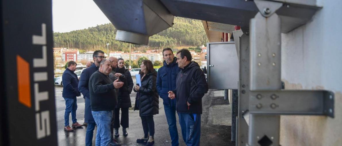  Alfonso Villares destaca a aposta da Xunta na mellora dos equipamentos nos portos pesqueiros para mellorar as condicións de traballo dos profesionais 