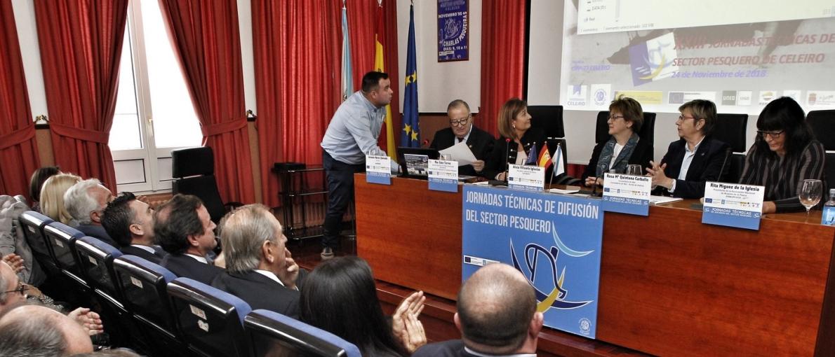 Tres de cada catro profesionais do marisqueo a pé, das redes e das fábricas transformadoras e conserveiras son mulleres