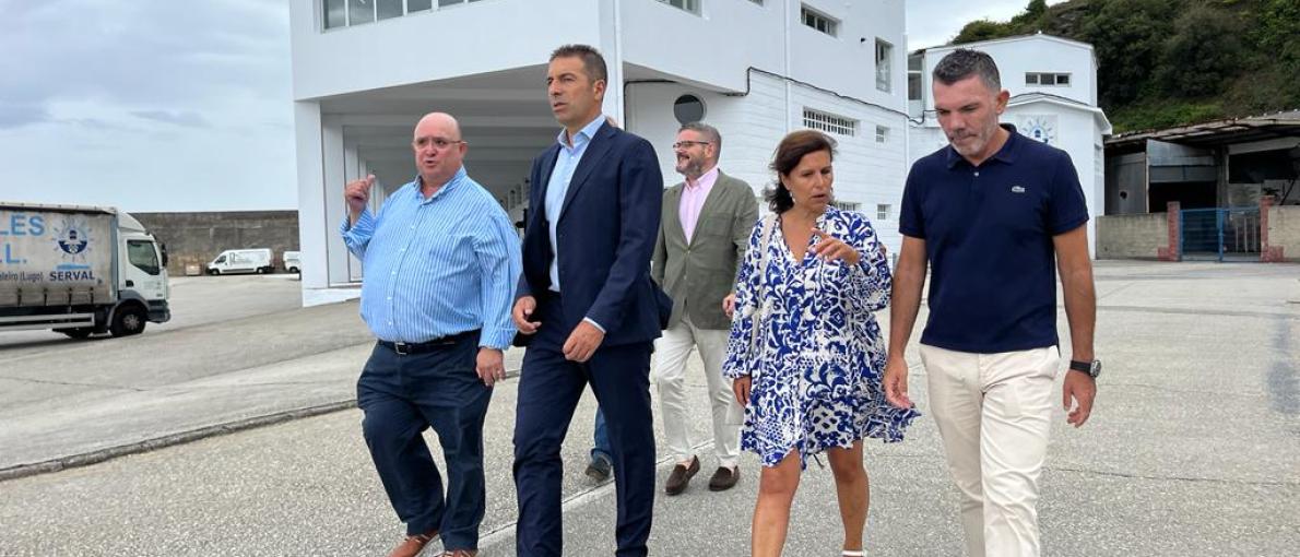 Alfonso Villares anima la flota a acogerse a las ayudas de la Xunta para compensar el encarecimiento del gasóleo por la guerra en Ucrania y paliar su impacto
