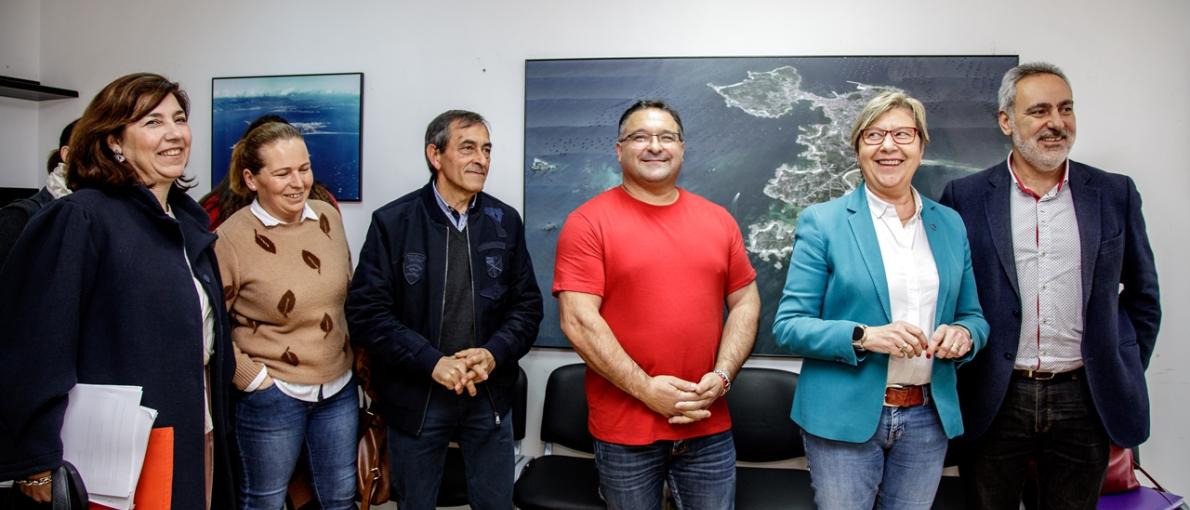 El sector pesquero gallego y las ONG trabajarán codo a codo en la lucha contra la basura marina y la conservación de los recursos